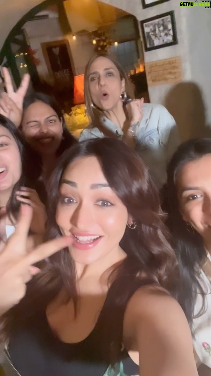 Khushali Kumar - 70.5K Likes - Celebrating the powerhouse women who turn my workdays into extraordinary adventures!
#GirlGang #WomenArmy #InternaltionalWomen’sDay