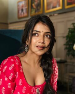 Khushi Dubey Most Liked Photos and Posts