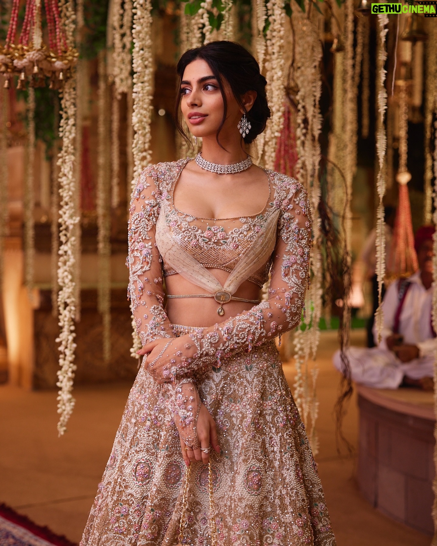 Khushi Kapoor - 364.7K Likes - 🤍