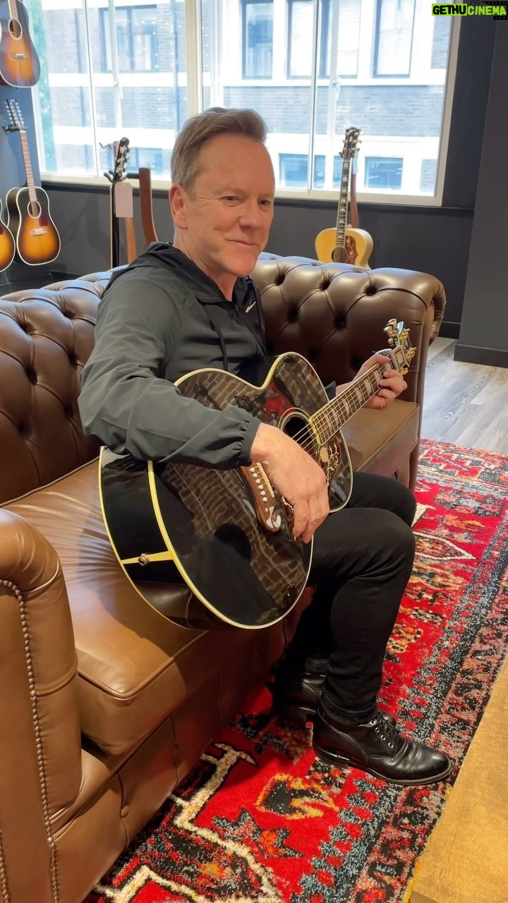 Kiefer Sutherland - 13.5K Likes - Check out who stopped by for a quick jam, it’s none other than the legendary Kiefer Sutherland! Catch him on tour in the UK this August on the Chasing The Sun tour, follow his Instagram @kiefersutherland for all the details.
Fancy a visit to the Gibson Garage London?
📍 Gibson Garage London is at 61-62 Eastcastle Street, London, W1W 8NQ, near Oxford Street
⏰ We’re open 7 days a week from 10am-7pm (12pm-6pm Sundays)
👉 Pick up, play and buy all things Gibson, Epiphone, Kramer and Maestro with over 300 guitars available on site
📞 Call the Garage for up-to-the-minute stock information on 0800 0584720
#Gibson #TheOriginal #GibsonAcoustic #GibsonGarageLondon #KieferSutherland