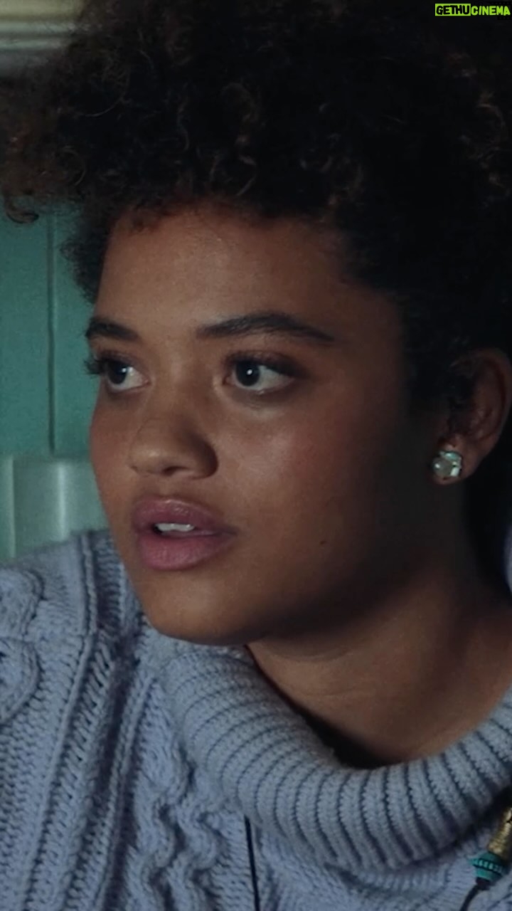 Kiersey Clemons - 3.3K Likes - tops or bottoms?
📺: the young wife - out now on digital. #YoungWifeMovie
