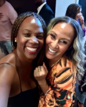 Kiki Haynes Instagram - It was an LA reunion at the premiere of “Princess Love” written by my good friend @chrismdabney and produced by @donbwelch . For many of us in these pictures, our LA journeys began in productions created by these two. I’m so glad I could be here to celebrate this monumental move with you Chris. Congratulations again!
#LAFamilia #FilmLife #RedCarpet