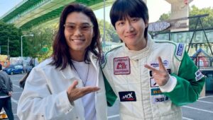 Kim Bum-soo Instagram - 하차선언 🚙
 ⠀
용진님과 하차선언 컨텐츠 촬영하고 왔어요^^
날씨만큼 너무도 유쾌하고 즐거운 시간이었어요!
나의 ‘피넛’ 소중한 추억 많이 만들어줘서 고맙고 좋은 오너 만나 오래오래 사랑받길…🤍

#하차선언 #이용진 #헤이딜러 #피넛 #다이하츠코펜
