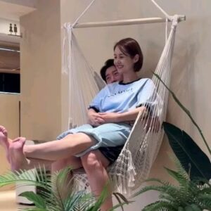 Kim Ga-yeon Instagram - 다정해보이네 ㅋㅋ
실제 대화는.....
#달콤살벌한부부의세계
#데이메르
#생일파티중