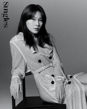Kim Ha-neul Instagram - #싱글즈#singles
#화인가스캔들 #디즈니플러스 #disneyplus #redswan♥️