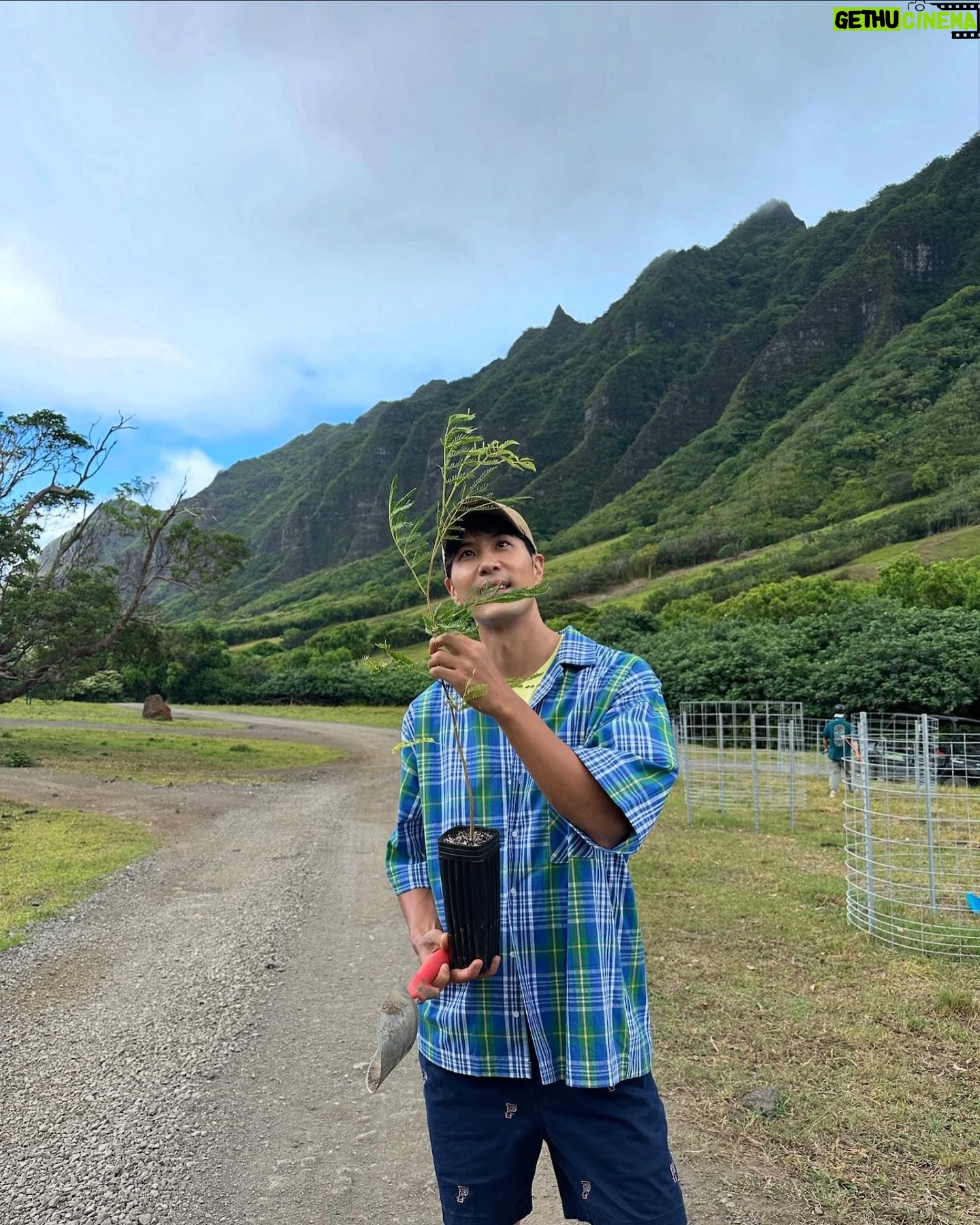 Kim Ji-seok - 20.8K Likes - .
aloha 🤙🏻 Waikiki 💚