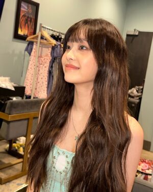 Kim Ji-woo Instagram - 🧚🏻OK💫