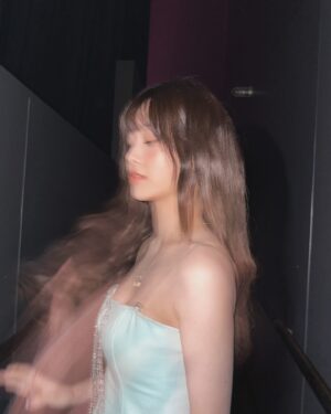 Kim Ji-woo Instagram - 🧚🏻OK💫