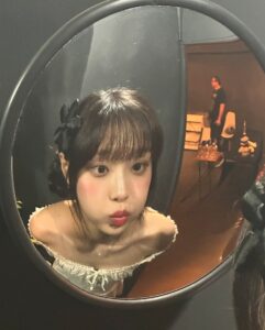 Actress Kim Ji-woo HD Instagram Photos and Wallpapers August 2024