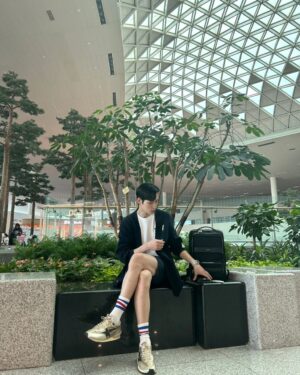 Kim Jun-ho Instagram - .
PARIS출발🇫🇷
#파리올림픽 
#kbs해설위원 
#골든구스
#올림픽에디션