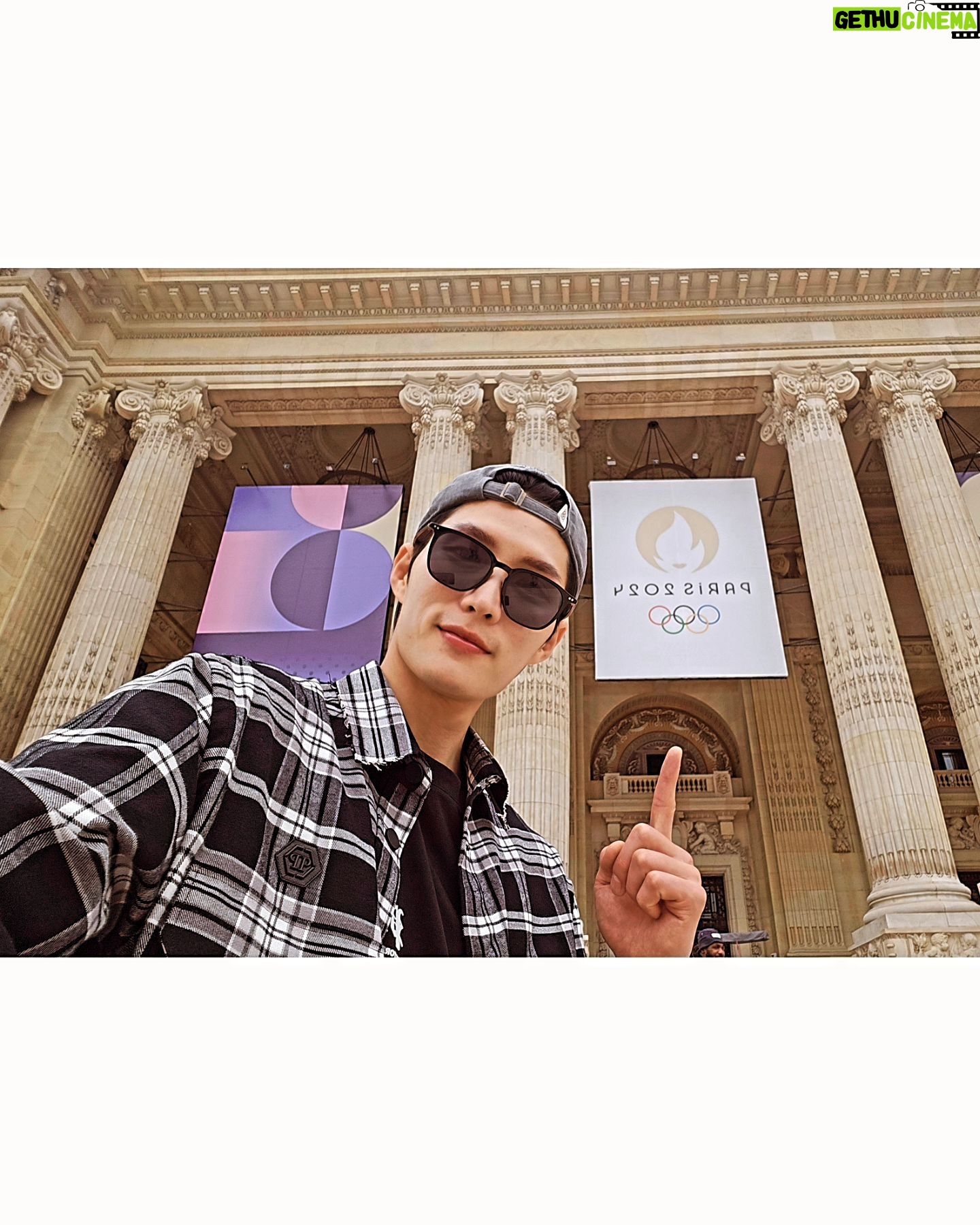 Kim Jun-ho - 78.9K Likes - .
👍