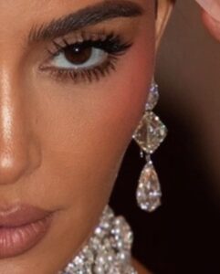 Actress Kim Kardashian HD Instagram Photos and Wallpapers August 2024