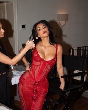 Kim Kardashian Instagram - ♥️🇮🇹🙄🤬🤪😍