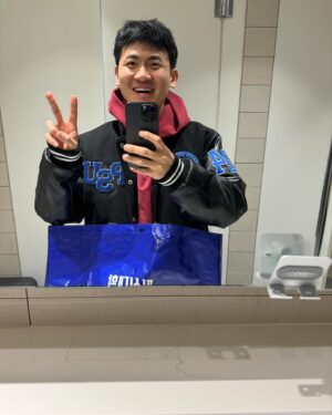 Kim Min-su Instagram - 나름 열심히 연구했지만 몇가지는 도저희 재연할수없 어서 ...저런 손모양으로 손안떨리고 사진찍기 엄청 어렵습니다. ㅎㅎ
@moresojuplease the 🐐🫡
thank u to #psickuniv for the invite @psickuniv #Teamkimminsu