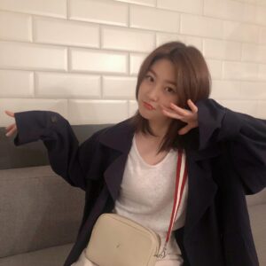 Kim Sae-ron Instagram - 뚜비랑 보탕이랑💜💫💟🦄