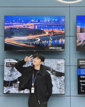 Kim Shin-bi Instagram - 🤞🏻✨