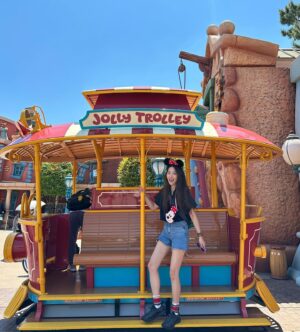 Kim So-ra Instagram - •
I love disney ❤️ 

#disney