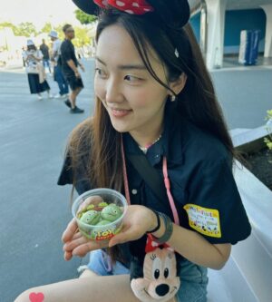 Kim So-ra Instagram - •
I love disney ❤️ 

#disney