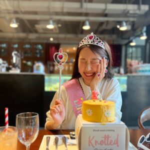 Kim So-ra Instagram - •
이렇게 행복해도 되나 싶을정도로 
행복했던 이번생일💕 
매일매일 생일이었으면 좋겠당😍
다 갚으면서 살아야지 🙇‍♀️