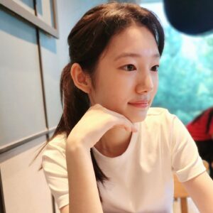Kim Su-in Instagram - 수인♡
.
.
.
.
.
#김수인
#얼마남지 않은 방학.
#알차게
#건강하게