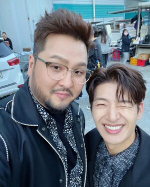 Kim Tae-woo Instagram - 우리 형 생일 축하하고 항상 사랑해 오늘 모든 행복 형한테 가길! @dajungho2