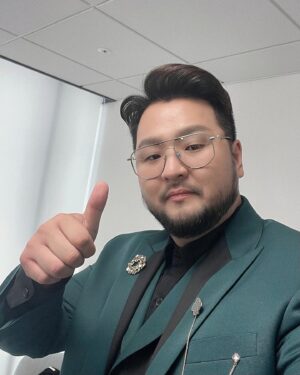 Kim Tae-woo Instagram - 모두 추석 연휴는 잘 보냈나요? 오늘 출근길이 힘들었겠다ㅠㅠ 이번 주도 화이팅하고 점심 맛있게 잘 챙겨먹어ㅋㅋㅋㅋ
