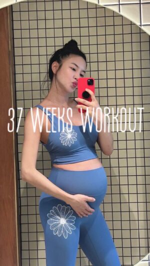 Kim Yun-jee Instagram - #37주 💪🏻 #37weeks workout with my babygirl🤰🏻👶🏻💕 이젠 체력과 관리를 위한 운동보단 첫출산이 코앞이라 다소 불안한 내 마음 다스리기 위한 운동과 명상이다. 마냥 기대되고 행복하다가도 수많은 생각들과 걱정들로 복잡한데 이거 맞는거죠? 🙄ㅋㅋㅋ