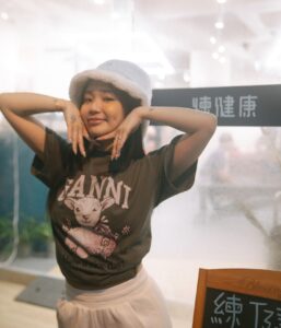 Actress Kimberley Chen HD Instagram Photos and Wallpapers August 2024