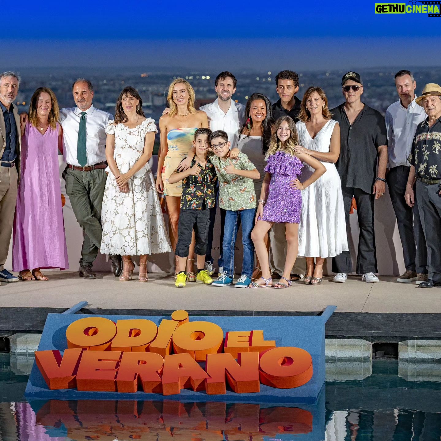 Kira Miró - 10K Likes - Ayer presentamos ODIO EL VERANO!!!
Hoy es toda vuestra en cines!!!
Dirigida por el gran @fergarciaruiz
@sonypicturesspain
@telecincocinema
