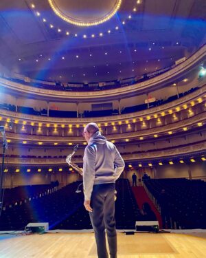 Kirk Whalum Instagram - We’ve been practicing all the new songs from #epiccool, I promise 😬 Now we need to play in your town? @carnegiehall was nice but we didn’t see you…

#EpicCool #pillowtalk #bahdeyah #jazz #sax #saxophone #smoothjazz #pmauriatsaxophones #jodyjazz  #bostonsaxshop  #sdsystems