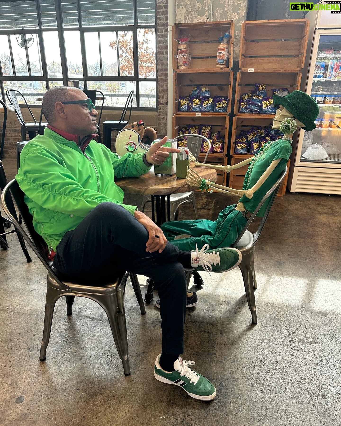 Kirk Whalum - 439 Likes - Can you guess my favorite color? 🧐