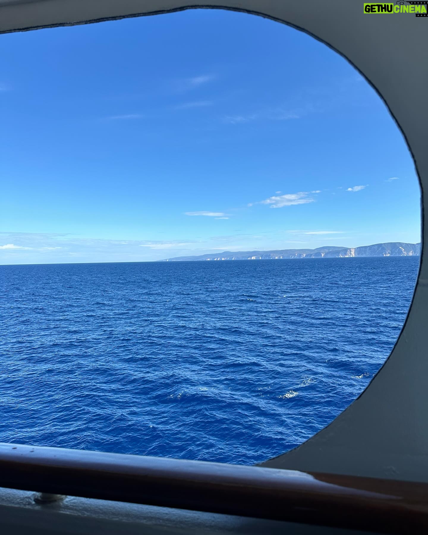 Kirk Whalum - 467 Likes - Today is a good day on @davekozcruise with lots of time to enjoy the stunning view. And pick things up 🤷🏾♂️ #lovingmyjob #epiccool #pillowtalk