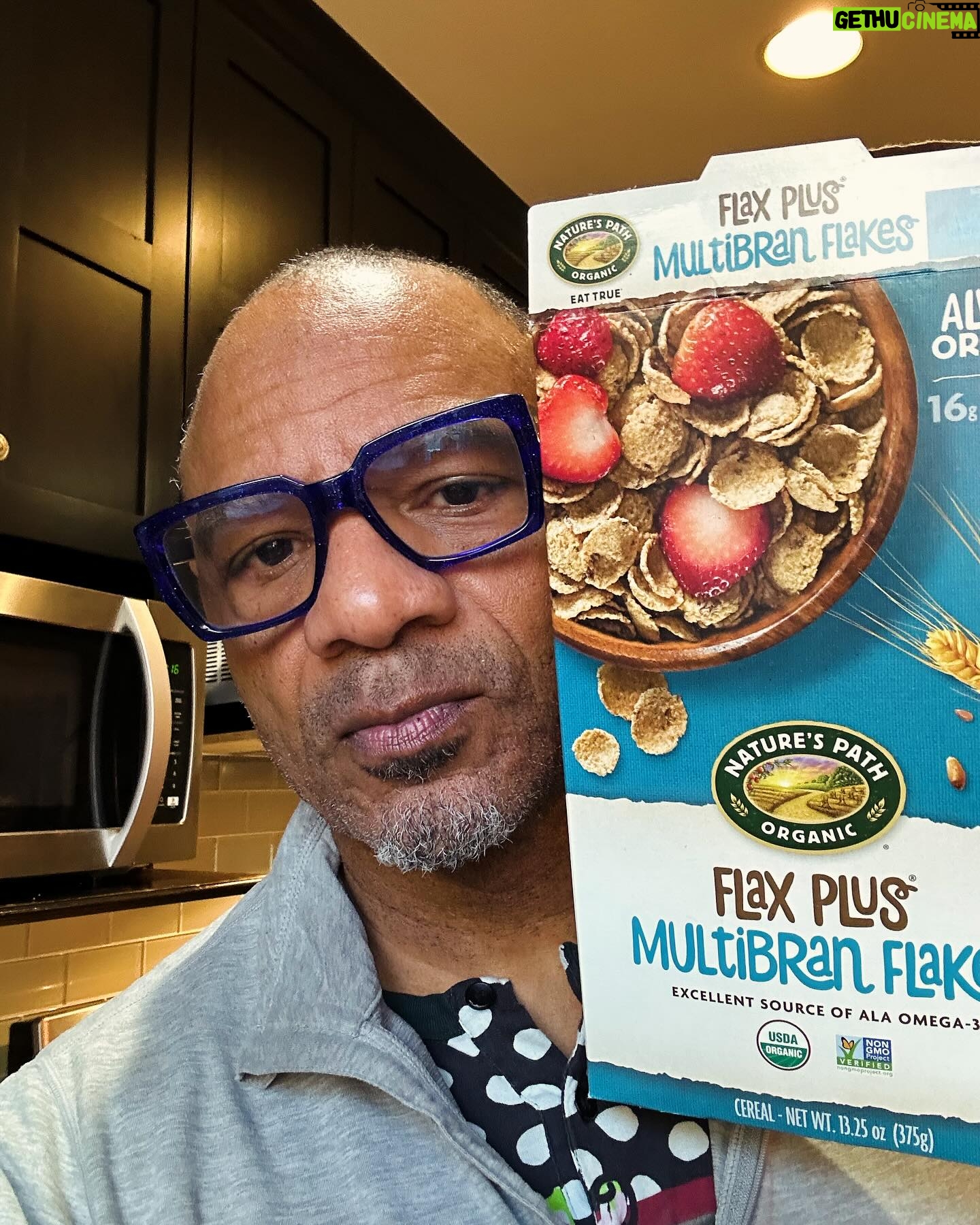 Kirk Whalum - 425 Likes - And while I’m on the topic of #breakfast… I am not PLAYING here!! 😝 This cereal is ALL KINDS of good. Carry on. #healthyfood #longlife #olderpeople