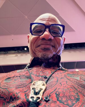 Kirk Whalum Instagram - Happy Monday! Joyeux lundi! Buen lunes!