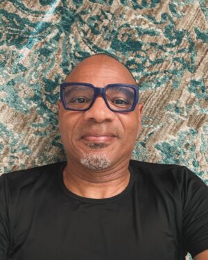Kirk Whalum Instagram - Happy Monday! Just finally getting down here on the floor. Glad for the vitality & #strength to #workout. Here we gooooooooo!!! #EpicCool #pillowtalk #bahdeyah #jazz #thesaxloft #sax #saxophone #smoothjazz #pmauriatsaxophones #jodyjazz  #bostonsaxshop  #sdsystems
