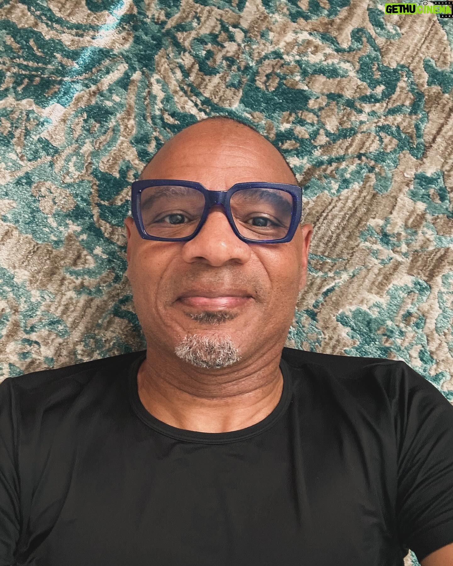 Kirk Whalum - 536 Likes - Happy Monday! Just finally getting down here on the floor. Glad for the vitality & #strength to #workout. Here we gooooooooo!!! #EpicCool #pillowtalk #bahdeyah #jazz #thesaxloft #sax #saxophone #smoothjazz #pmauriatsaxophones #jodyjazz #bostonsaxshop #sdsystems