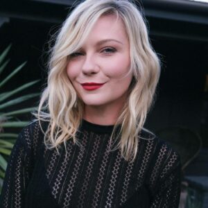 Kirsten Dunst Instagram - KIKI @kirstendunst @cinespia @hwdforever #kirstendunst Slumber Party 
@samanthamcmillen_stylist @owengould #makeupbypati
#bringiton #virginsuicide