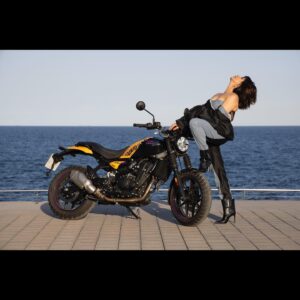 Kirti Kulhari Instagram - Exploring the #biker in me with @royalenfield 
Newest #grr #Guerilla450
Have you tasted it yet ??!! 

#barcelona ❤️

Styled by: @sandeepravi89
Outfit by: @maisontai
Assisted by: @anu_rajgo and style__widme 
Hmu : @iamkirtikulhari
