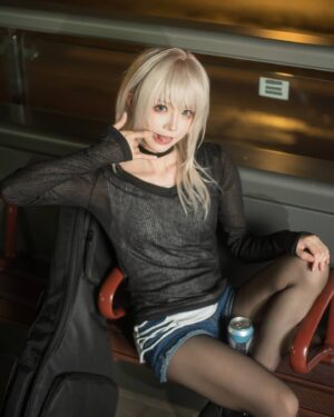Kitaro Instagram - 指を立て
#girlsbandcry