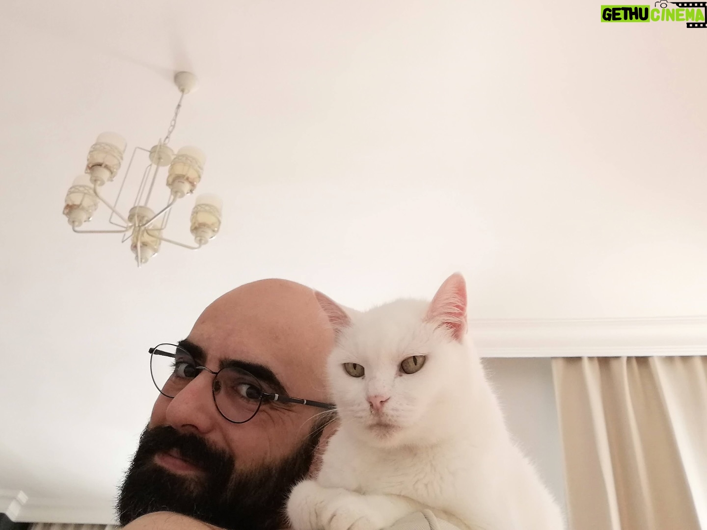 Kıvanç Kılınç - 7.5K Likes - Pembe 17 yaşında! 🎉❤️🧿🥰✨