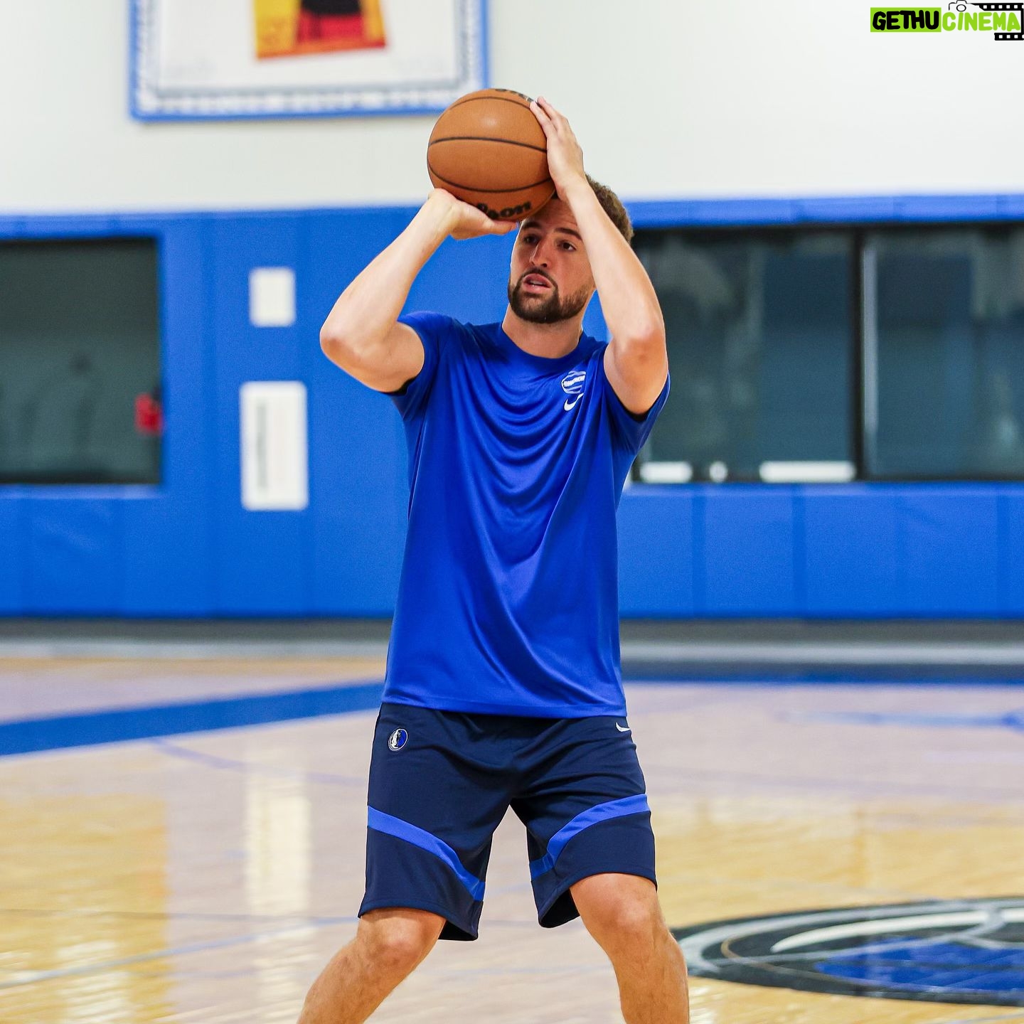 Klay Thompson - 390.7K Likes - Great first day at the office, thank you for this opportunity! @dallasmavs