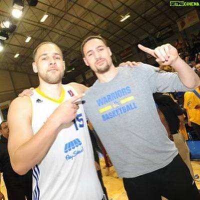 Klay Thompson - 2 Million Likes - Oh Bay Area , there are not enough words and images to convey how I really feel about yall . From the bottom of my heart, thank you so much for some of the best times of my life. It was such an honor to put that Dubs jersey on from day 1. I really just wanted to be the best I could be and help bring as many championships as possible to the region. The best part was not the rings though, it was the friendships I made that will last a lifetime . My family and I would like to thank all of the amazing people who work tirelessly to make the @warriors organization world-class. Don’t be sad it’s over, be happy it happened . Until we meet again. Sea captain out 🫡
#foureverchamps #splashbros4life #oaklandforever