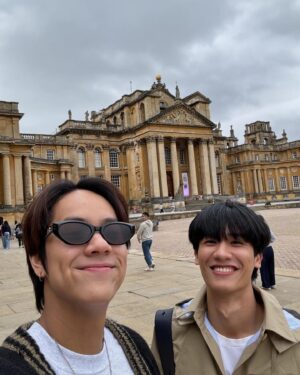 Korapat Kirdpan Instagram - Selfie Like a Tourist at London