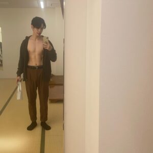 Kosuke Suzuki Instagram - 雨だし、ゴールデンウィークは家で十角館の殺人だね！