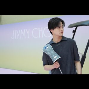 Kousei Yuki Instagram - 4月26日よりオープンする、ポップアップスペース「JIMMY CHOO GINZA GARDEN」に伺いました！

JIMMY CHOOとMALBONがコラボしたアイテムが可愛すぎてゴルフ好きにはたまらない空間でした😊

「JIMMY CHOO GINZA GARDEN」には、THE MATCHA TOKYOとコラボしたカフェスタンドもあってついついくつろいでしまいました😋
抹茶とベリーのスムージーと抹茶アイス美味しいので皆さんも是非味わってみてください！！

ゴルフカート等のお洒落な、フォトスポットもあります！
真似して写真撮ってみてください🤣笑笑
4/26～6/30までの期間限定になりますので、ぜひ、訪れてみてください！

#PR #JimmyChooxMalbon #JimmyChooGinzaGarden