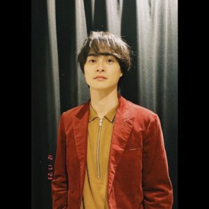 Kousei Yuki Instagram - 今日は滉星誕祭2023来てくれてありがとうございました😊
みんなから沢山のおめでとうをいただいて幸せでした！
本当に時間が経つのがあっという間でした！

そしてそして
1部のゲストなんと町田くんでした。
もうびっくりしすぎて腰が抜けました！笑
本当に本当にありがとうございました😭
テッパチメンバーみんな優しすぎる☺️

2部は急遽にも関わらずゲスト出演してくれた安定のあさひ。
居心地が良かったです！
最高に楽しかった！
あさひまじサンキュー😆

前回に引き続きMCをやってくれた藤原さん！
相変わらずの安定感でした😊
毎回ありがとうございます。

豪華すぎる1日で本当に一瞬で今日が終わってしまいました！
快くお手紙をくれたりビデオメッセージで出演してくれてありがとうございました！

何より会場に来てお祝いしてくれた皆様、ありがとうございます。
ラスト20代全力で走っていきたいと思います！

#結木滉星
#バースデーイベント
#滉星誕祭
#2023
#スペシャルゲスト
#町田啓太 くん
#伊藤あさひ
#本当にありがとうございました