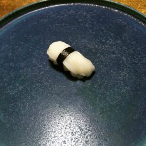 Kouta Okada Instagram - ヤリイカそうめんの握り
そうめんにして握って海苔切って巻いた
レモンと藻ソルトで食べた
#イカ好きと繋がりたいと思いすぎて嫌われちゃってます
#イカスシグラム
