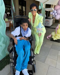 Actress Kris Jenner HD Instagram Photos and Wallpapers August 2024
