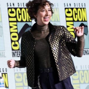 Kristen Schaal Instagram - That’s a wrap on @theshadowsfx at #comicconsandiego! Thank you to all the lovely fans. Such a special show.  Thanks for hair & makeup @charles_dujic & @fabiolamakeup