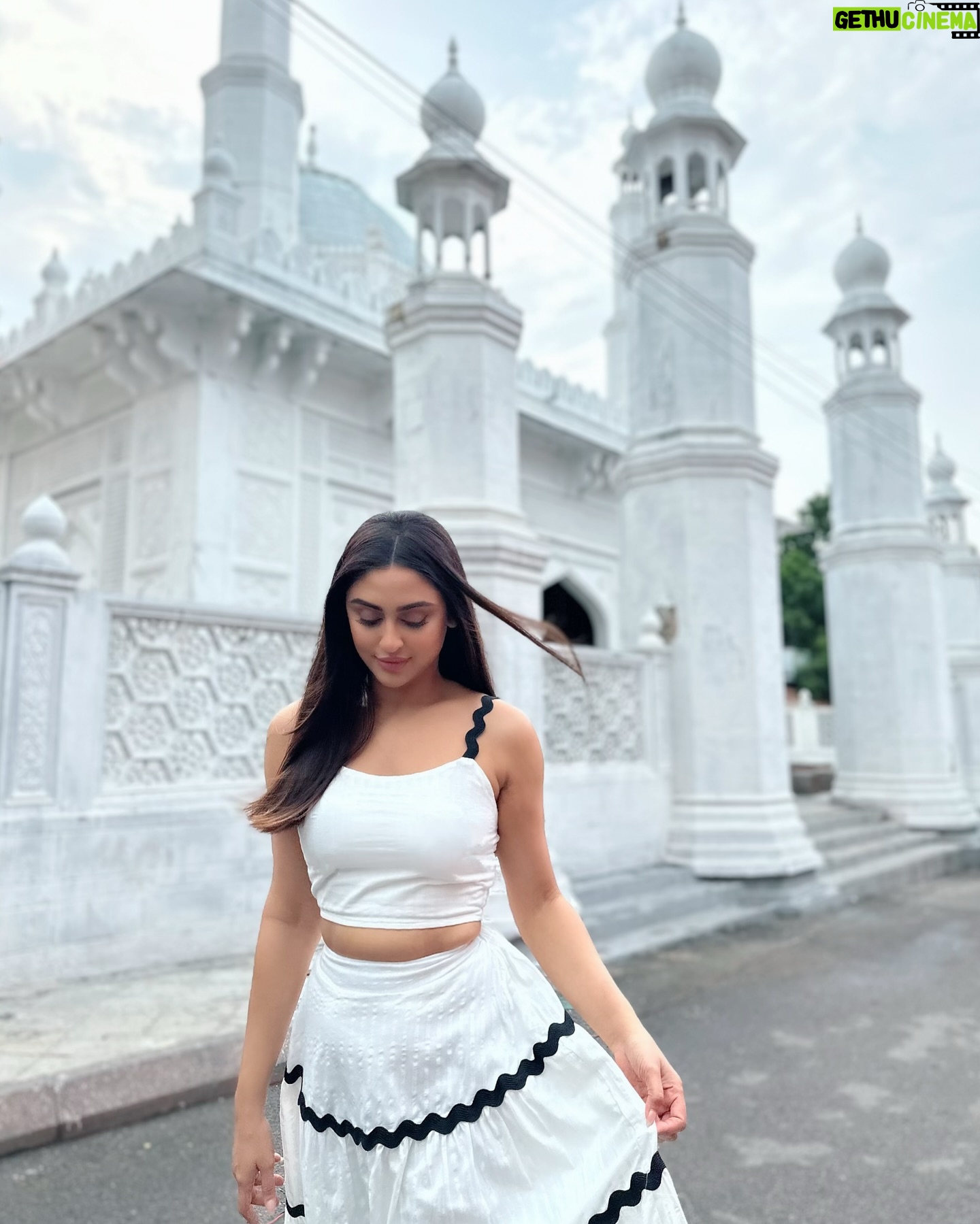 Krystle D'Souza - 280.8K Likes - Another day of being very demure, very mindful & very cutesy 🪽